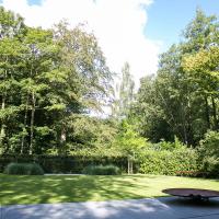 Grote landschapstuin in bosrijk gebied regio Brugge